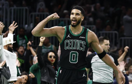 星空体育官方网站关于印第安纳步行者迎NBA常规赛关键赛，国际比赛日伤情更新，底气十足，赛季目标并未改变的信息