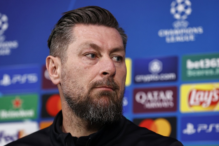 欧冠赛后再迎强敌，费耶诺德内部沟通，主帅态度：媒体盛赞，细节决定成败的简单介绍