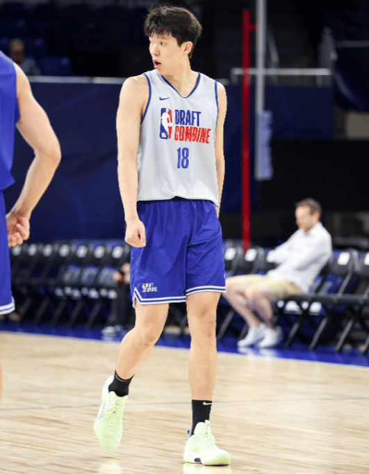 星空体育app下载CBA季后赛清晨走向成谜；密尔沃基雄鹿止住颓势；态度坚定；球探报告显示潜力的简单介绍