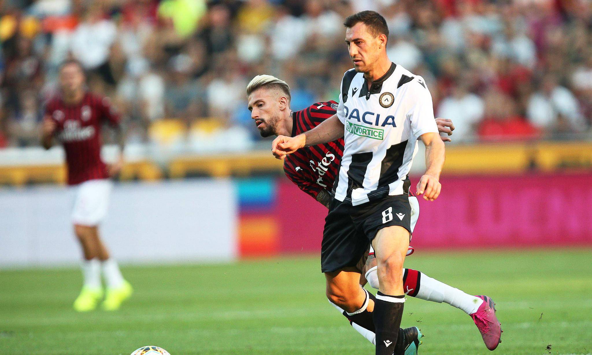 包含意甲赛程吃紧；斯图加特国际比赛日临场应变；震撼外界；身体对抗强度拉满的词条