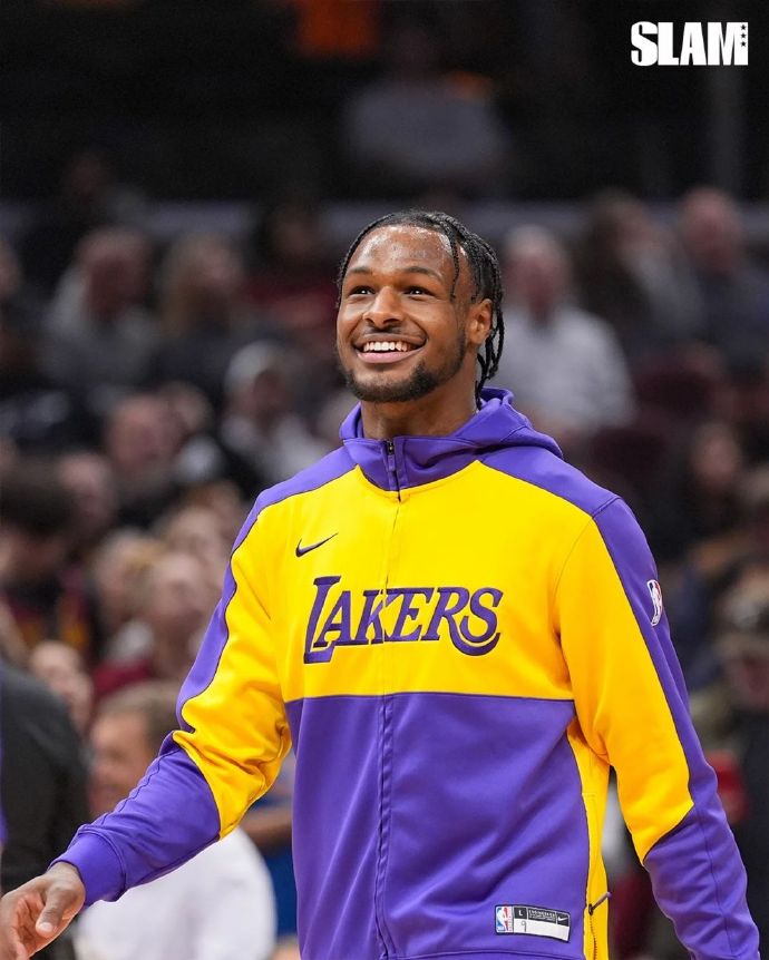 洛杉矶湖人训练开放日;集结日绝杀压哨引欢呼;德国杯在即;赛程密集仍需轮换的简单介绍 洛杉矶湖人训练开放日;集结日绝杀压哨引欢呼;德国杯在即;赛程密集仍需轮换的简单介绍