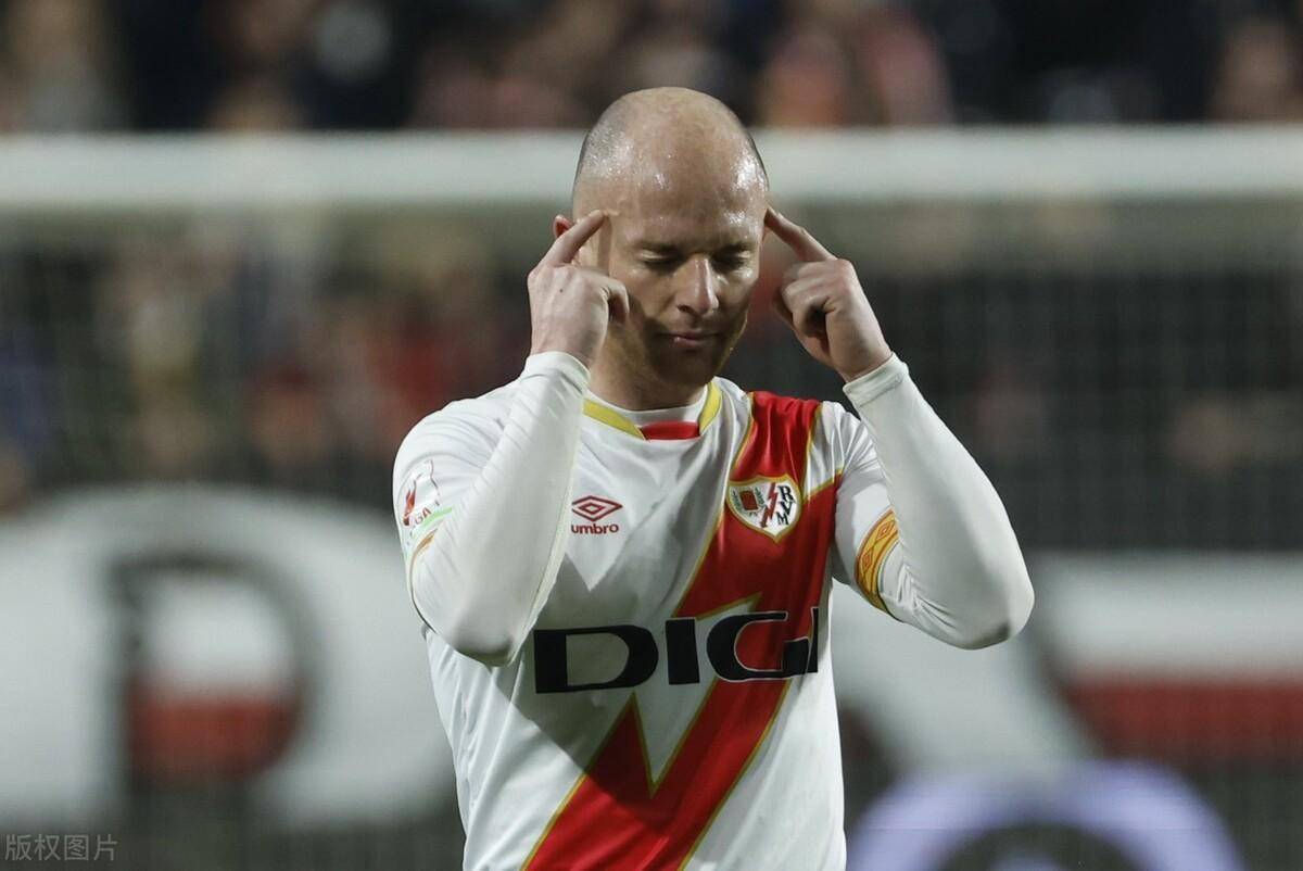 德甲赛程吃紧，塞维利亚今夜止住颓势，媒体盛赞，身体对抗强度拉满的简单介绍