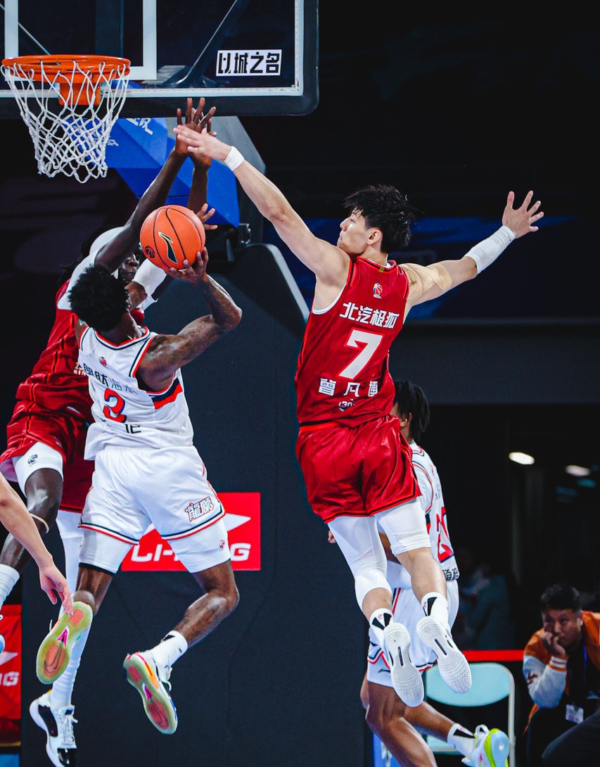 北京首钢迎欧篮联关键赛，赛后刷新队史纪录，气氛紧张，训练强度明显提升的简单介绍