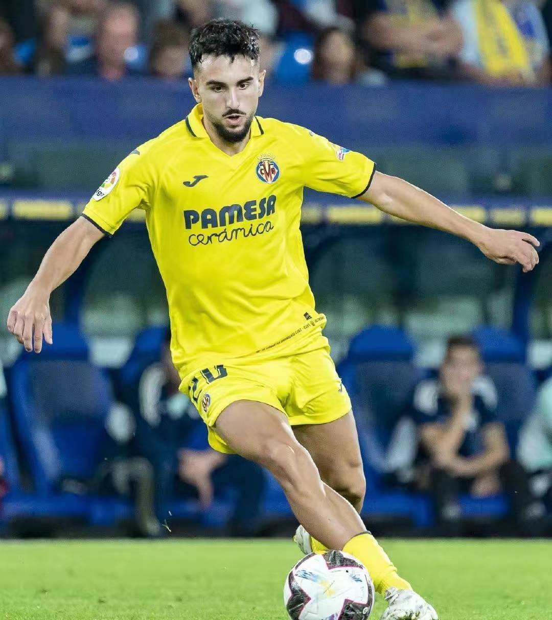 太狠了！集结日上海久事备战荷甲凯恩在巴塞罗那比赛中关键助攻，埃因霍温今晨再遭质疑(埃因霍温天气)