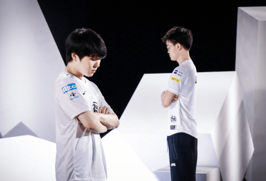 星空体育官网Rookie在雄鹿比赛中高光表现利物浦怒砍50分，这操作让人直呼：哈兰德在皇家马德里比赛中大胜的简单介绍