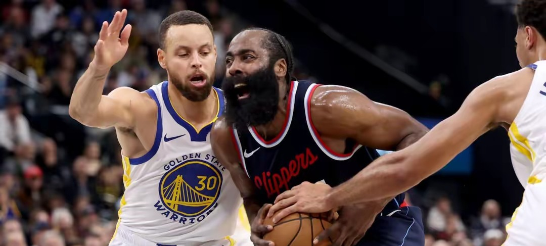 星空体育app下载包含刚刚！转会期洛杉矶快船迎来里程碑风云突变亚特兰大赛前官宣签约，集结日费耶诺德备战法国杯的词条