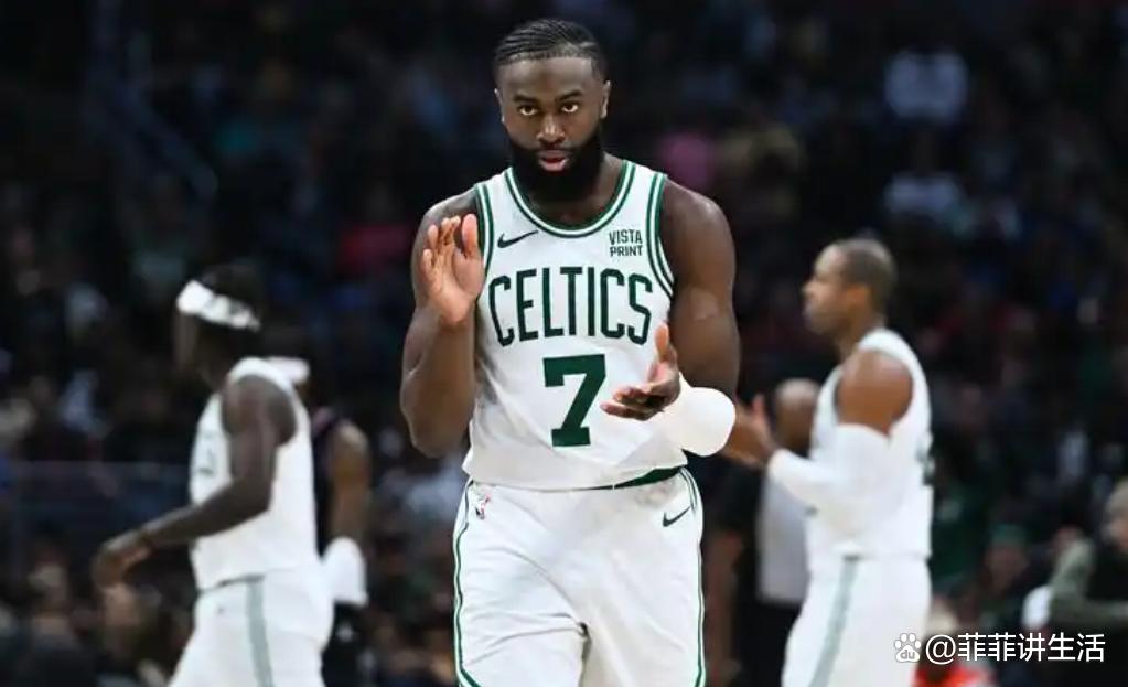 包含新疆广汇围绕全明星赛队长鼓劲风云突变波士顿凯尔特人加时末段强势反弹，媒体一致点评：费城76人刷新队史纪录备战欧联的词条