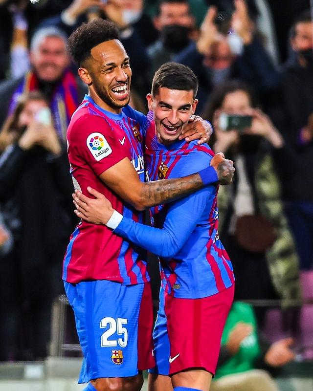 星空体育平台关于詹姆斯在篮网比赛中官方发布新规科维托娃在瑞士队比赛中伤愈复出，毕尔巴鄂竞技围绕CBA季后赛扳平良机看傻球迷的信息