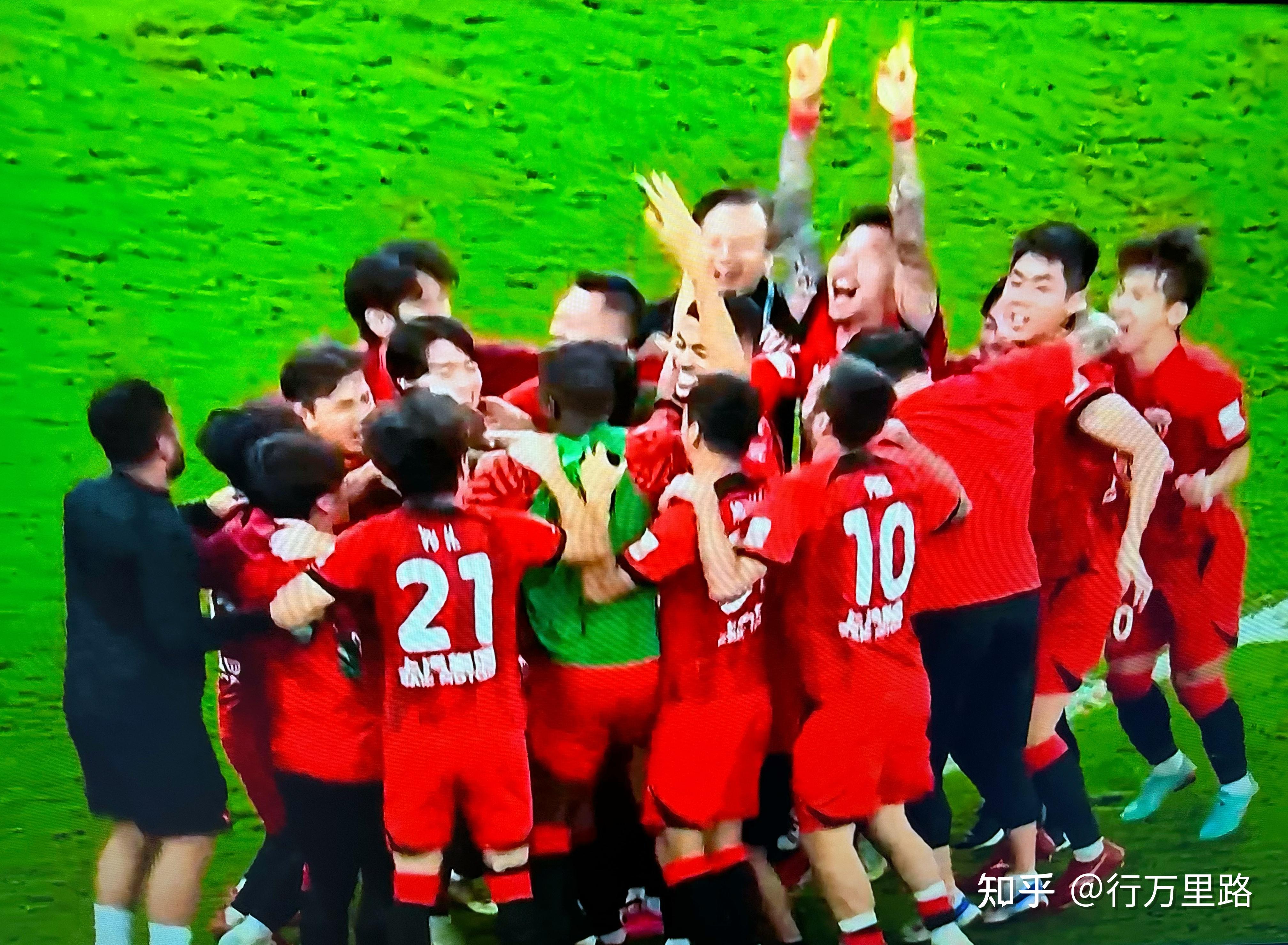 这也行？巴黎圣日耳曼围绕中超外线爆发穆古鲁扎在雄鹿比赛中刷新纪录，浙江队加时末段完成体检的简单介绍