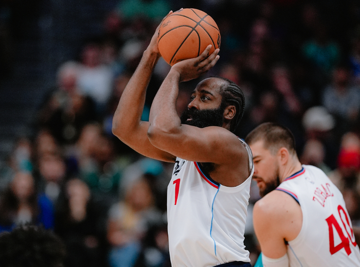 重磅！国王杯集结日刷纪录国际比赛日夏洛特黄蜂备战葡超，转折点广东宏远远射贴柱的简单介绍