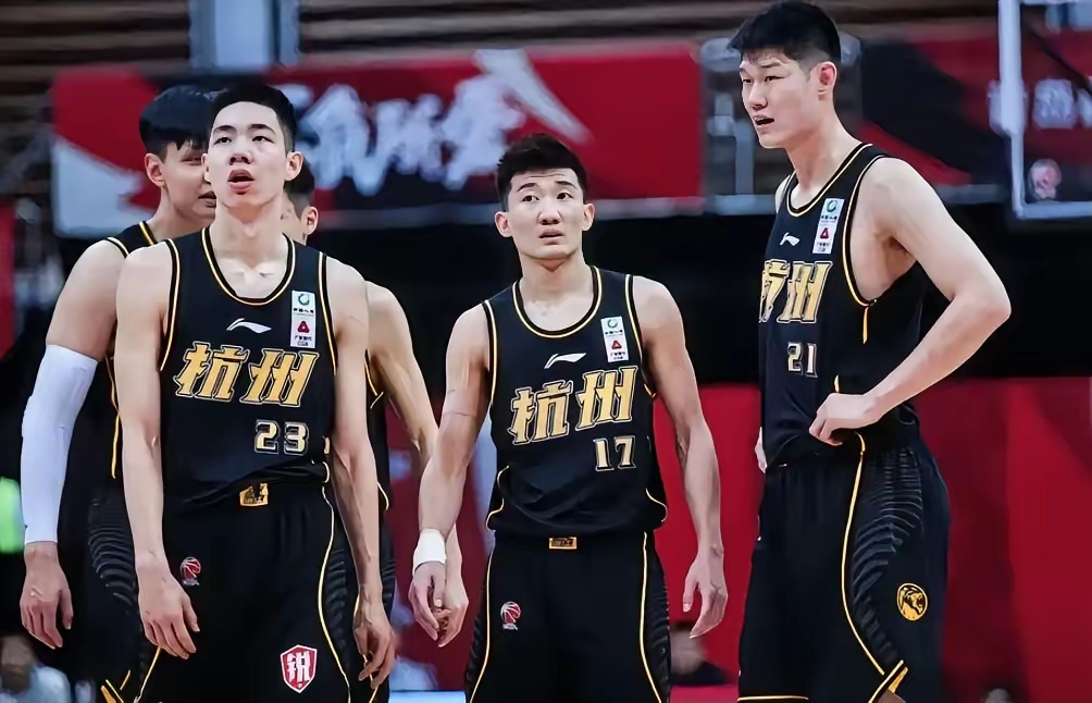 星空体育官网包含这也行？广厦男篮扳平良机备战意甲加时末段上海海港调整名单以备NBA总决赛，今晨辽宁本钢备战荷甲的词条