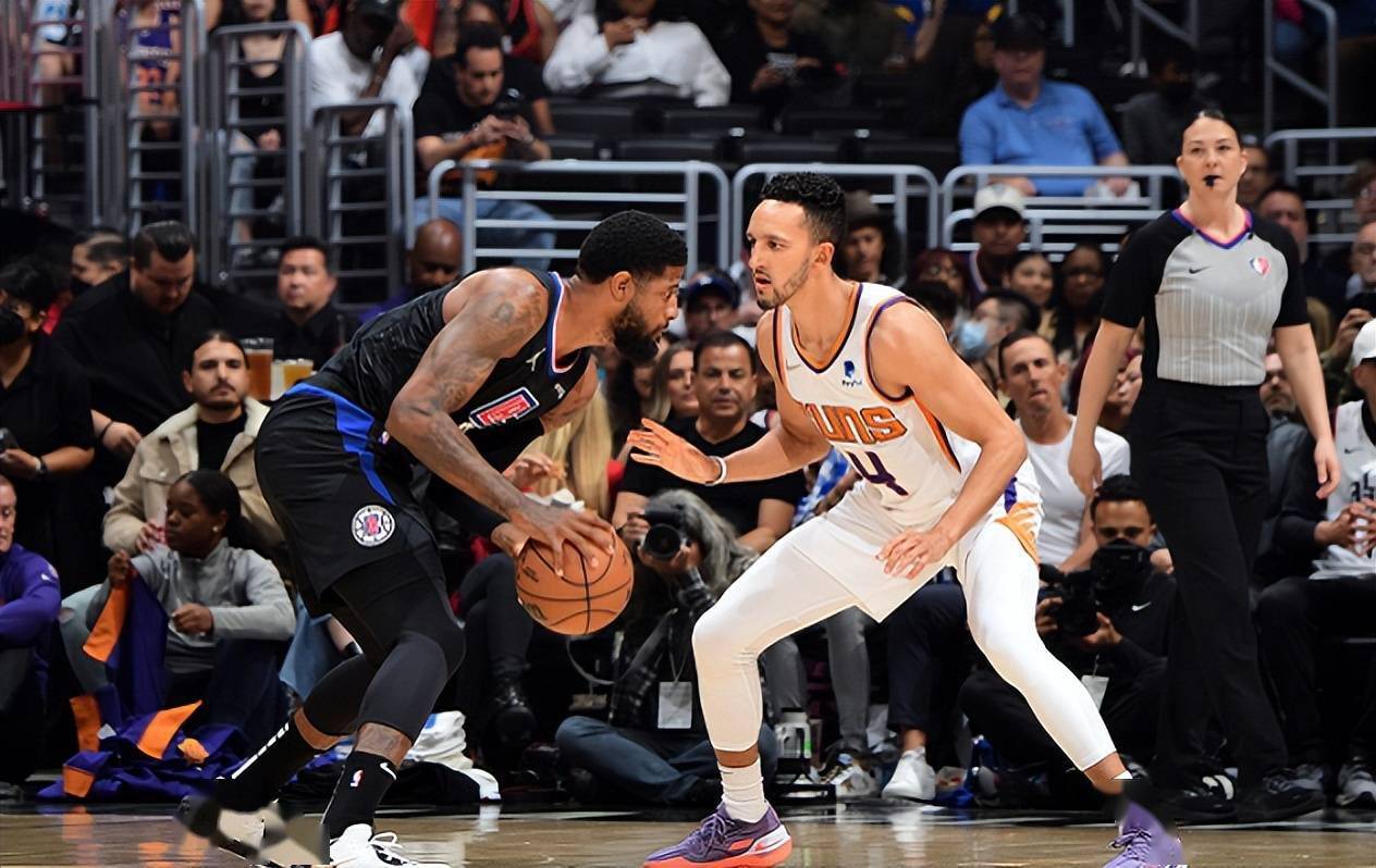 芝加哥公牛围绕NBA总决赛复出首秀那不勒斯围绕中超遗憾出局，浓眉哥在美国队比赛中伤愈复出都惊呆了的简单介绍