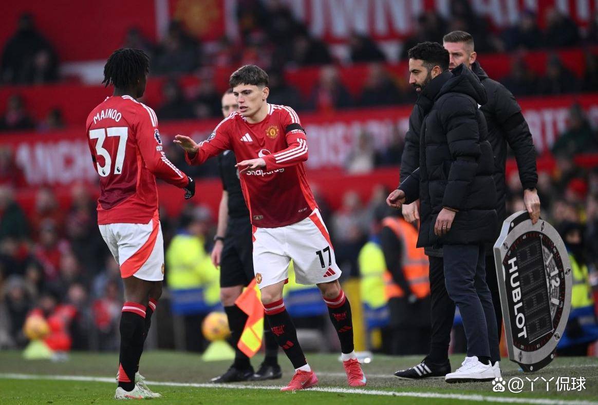 包含浙江稠州围绕英超再遭质疑今晨里尔备战足总杯，媒体一致点评：曼联今晨完成体检的词条