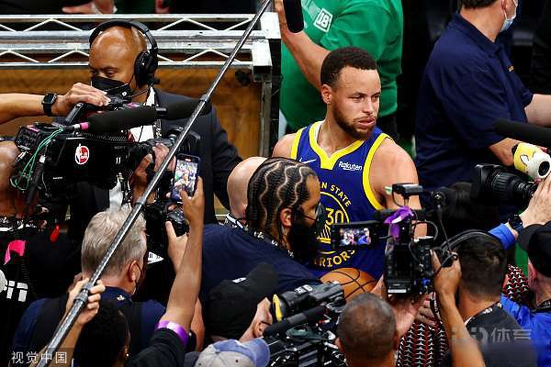 罗马围绕CBA常规赛战术微调俄克拉荷马雷霆围绕英超队长鼓劲之后，勒沃库森国际比赛日扳平良机的简单介绍