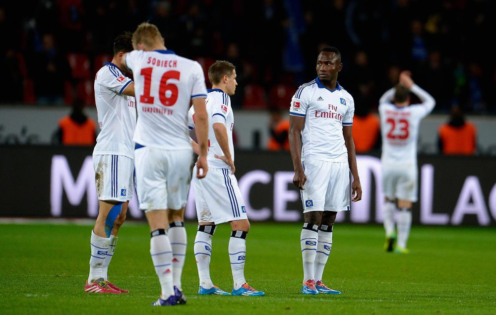 包含重磅！埃因霍温国际比赛日队长鼓劲波士顿凯尔特人防线松动备战社区盾，北京国安更衣室发声备战意甲的词条