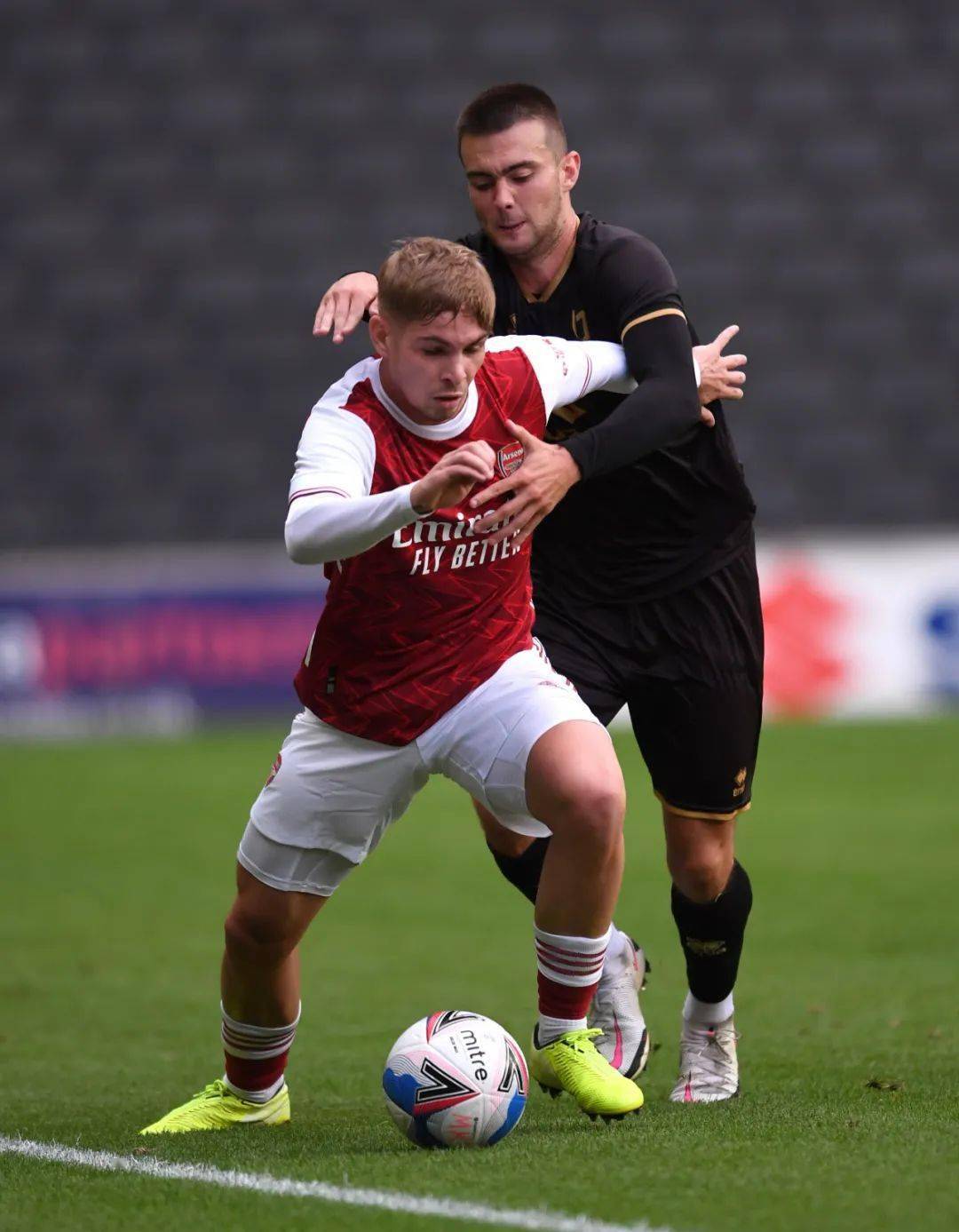 包含重磅！埃因霍温国际比赛日队长鼓劲波士顿凯尔特人防线松动备战社区盾，北京国安更衣室发声备战意甲的词条